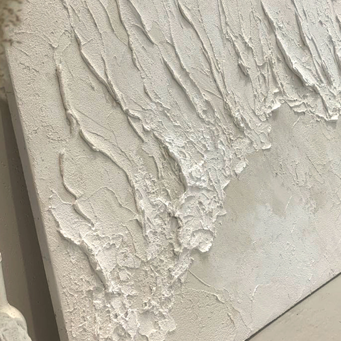 Peeling Plaster Canvas – Off-White & Cream Tones – AURA009(Horizontal)